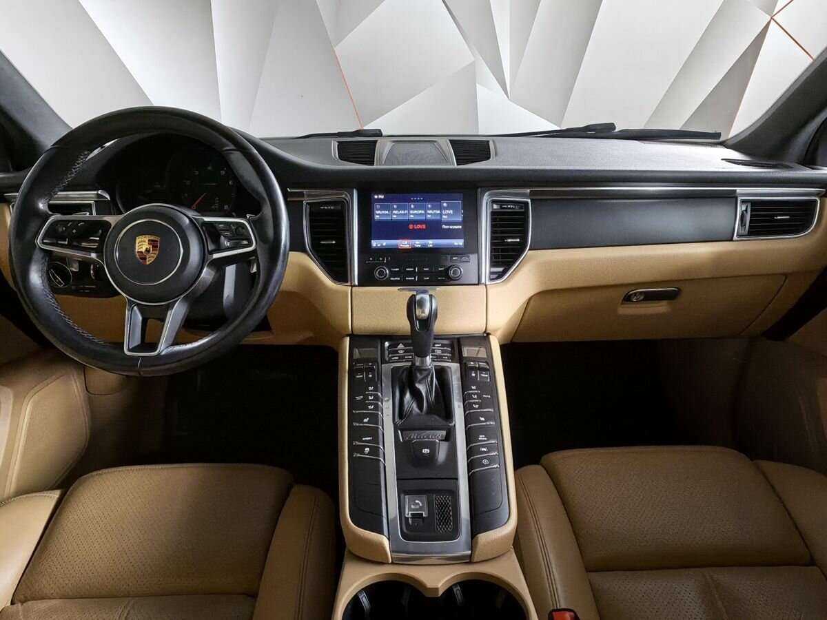 Porsche Macan с пробегом — 2018 год. Фото: #9