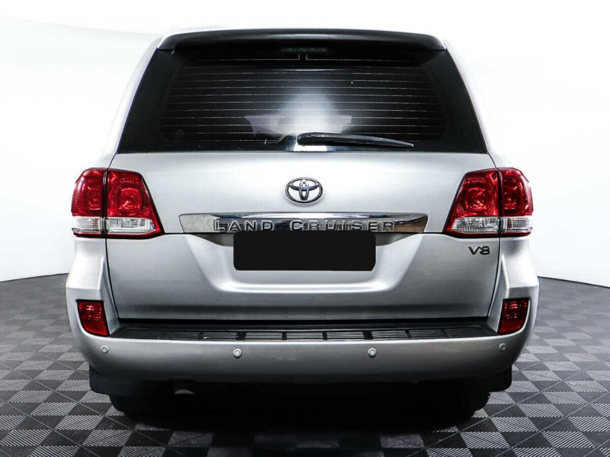Toyota Land Cruiser с пробегом — 2011 год. Фото: #5