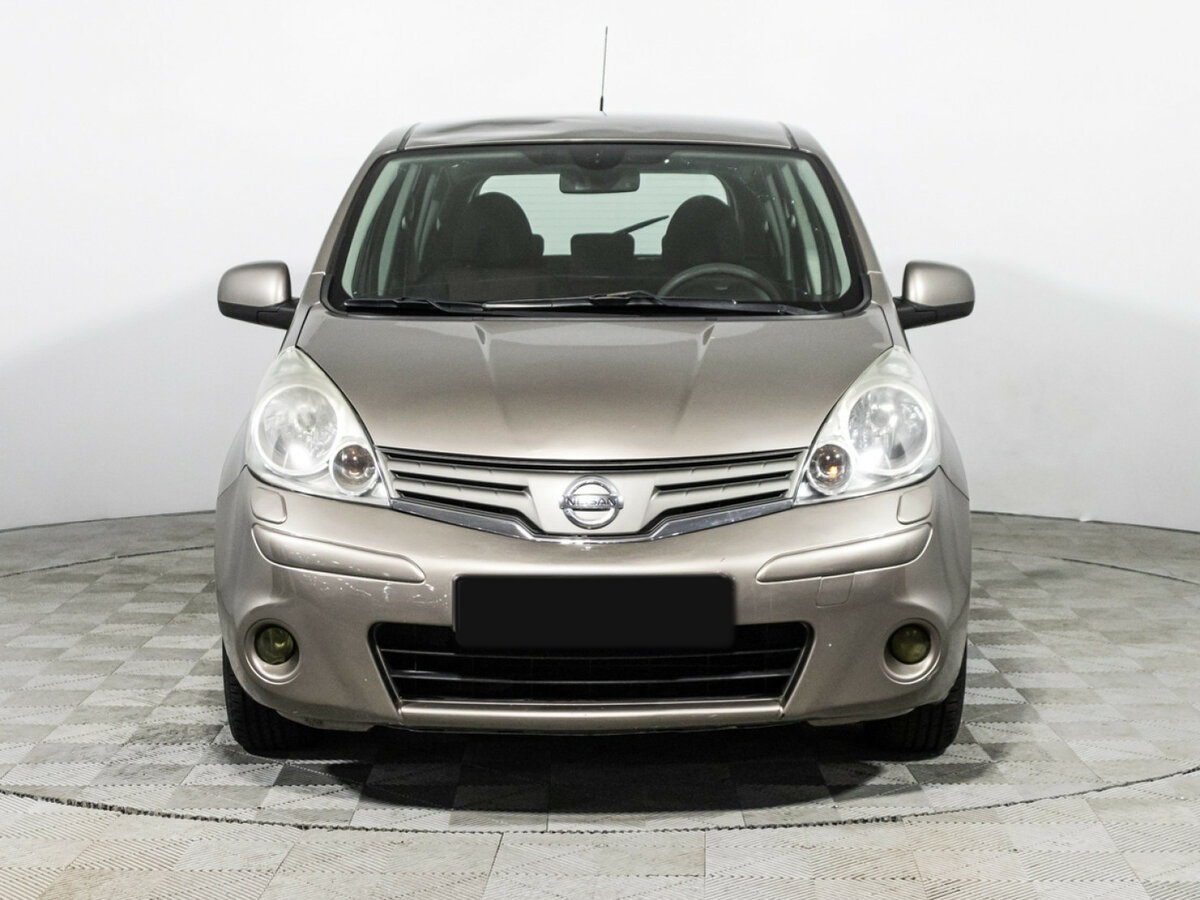 Nissan Note с пробегом — 2011 год. Фото: #1