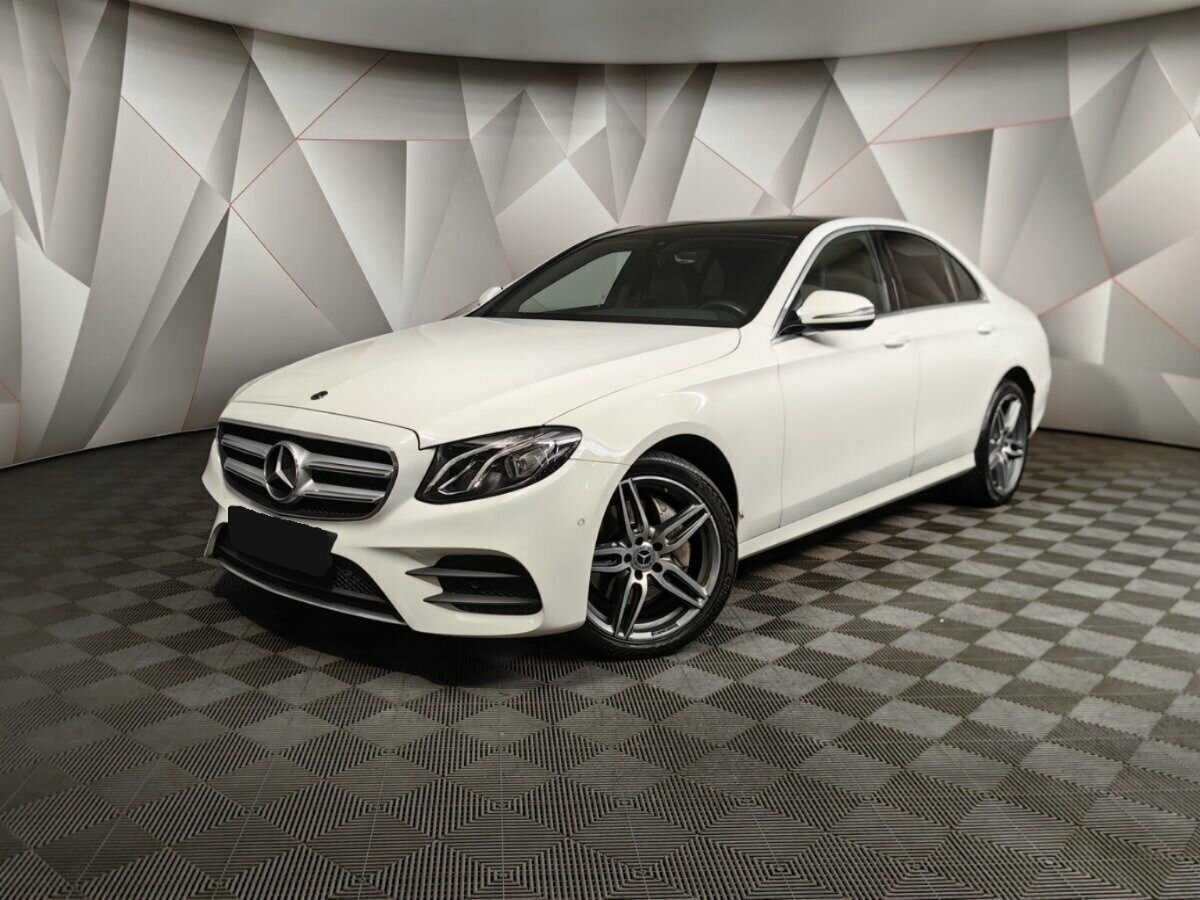 Mercedes-Benz E-Класс с пробегом — 2019 год. Фото: #0