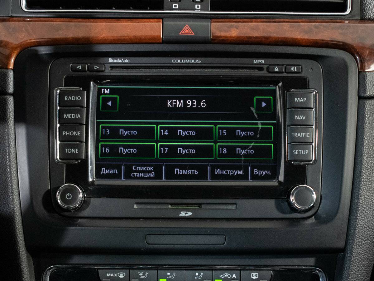 Skoda Superb с пробегом — 2009 год. Фото: #10