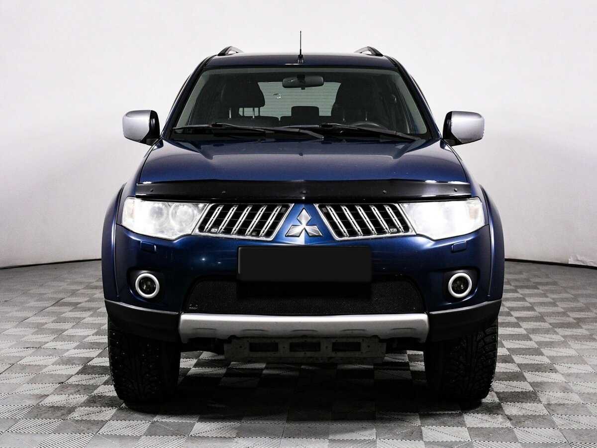 Mitsubishi Pajero Sport с пробегом — 2010 год. Фото: #1