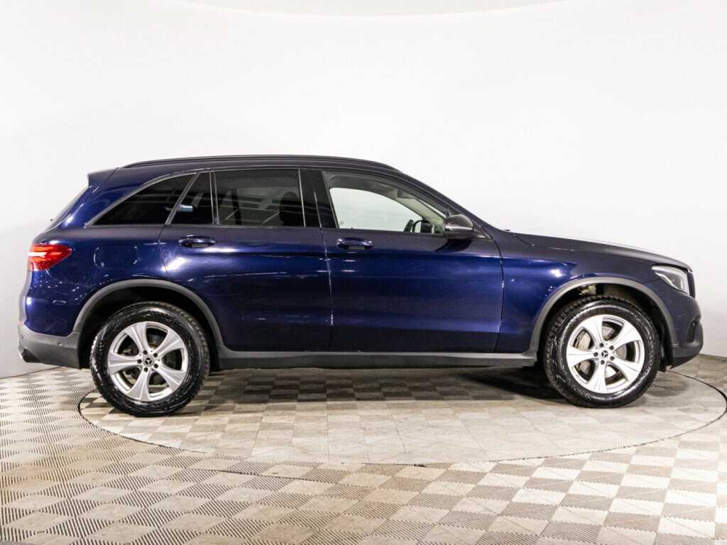 Mercedes-Benz GLC с пробегом — 2017 год. Фото: #3