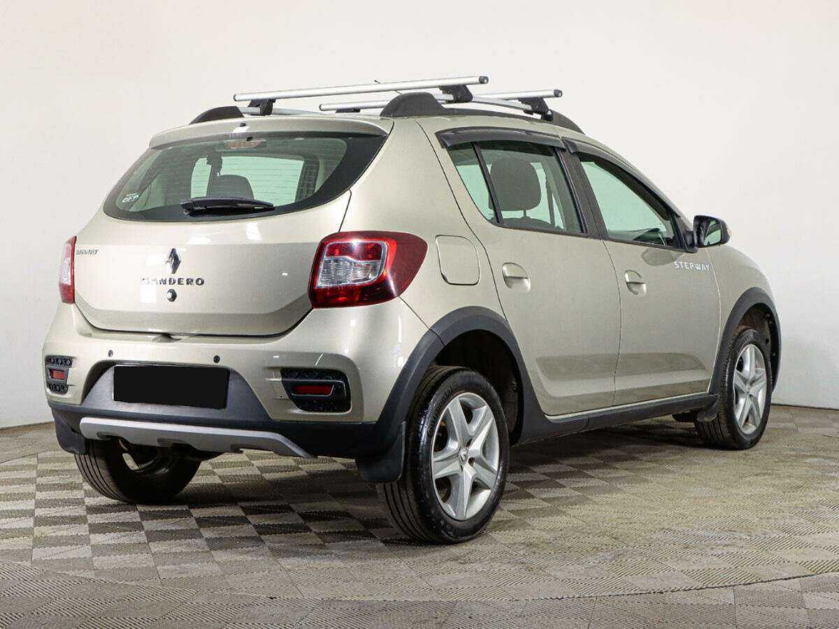 Renault Sandero с пробегом — 2018 год. Фото: #4