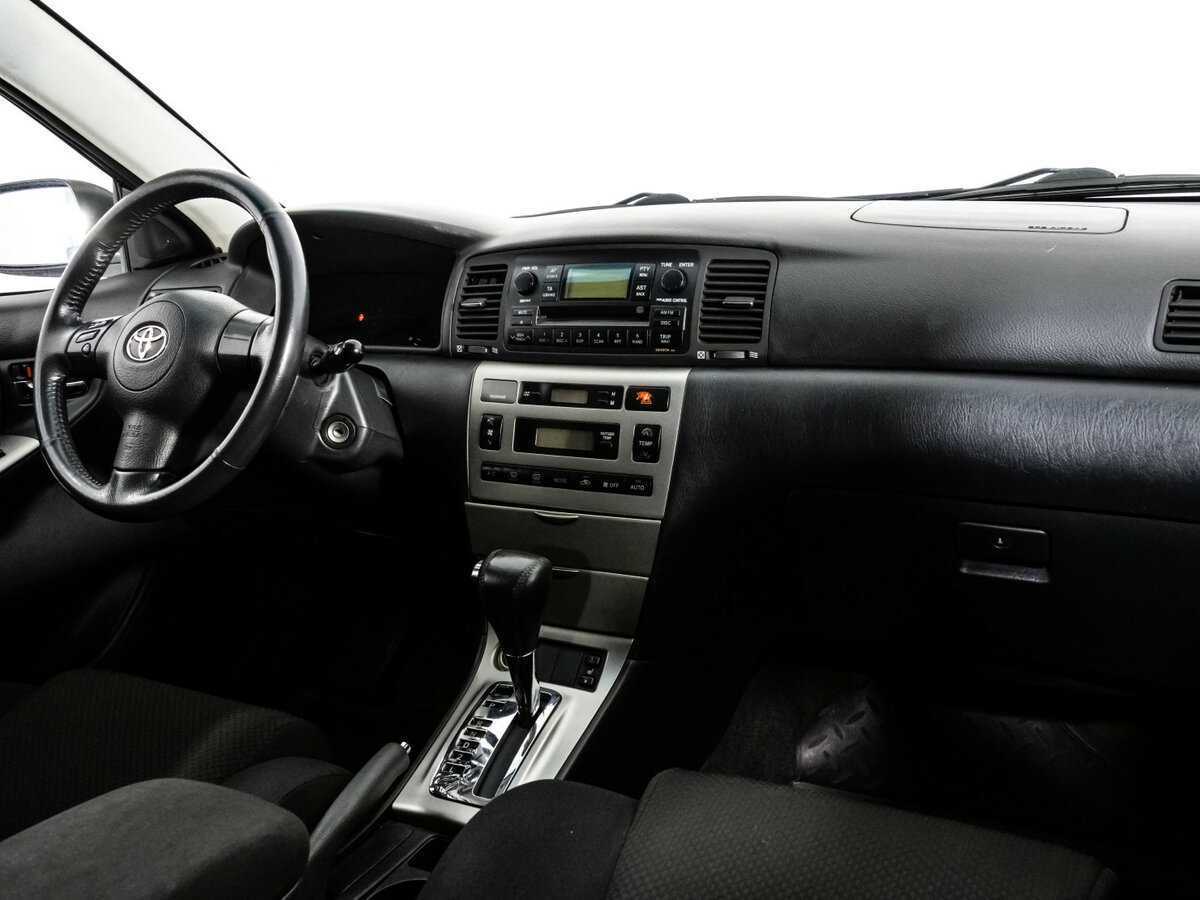 Toyota Corolla с пробегом — 2005 год. Фото: #6