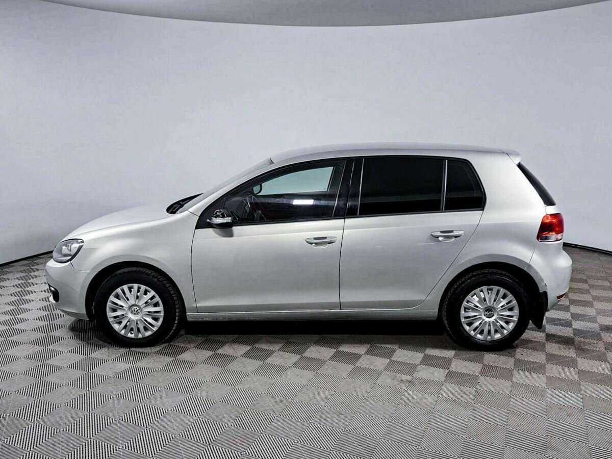 Volkswagen Golf с пробегом — 2010 год. Фото: #7