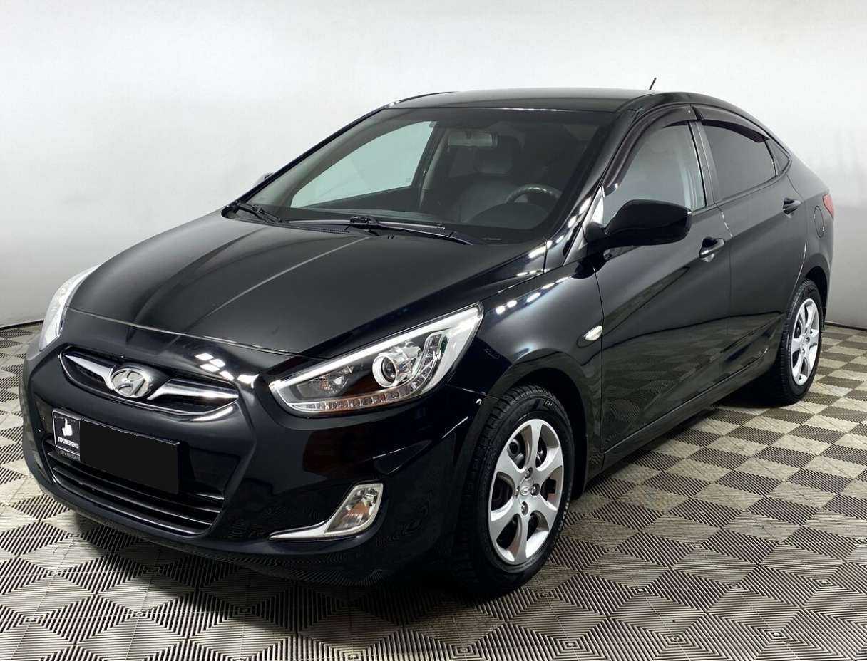 Hyundai Solaris с пробегом — 2013 год. Посмотреть фото