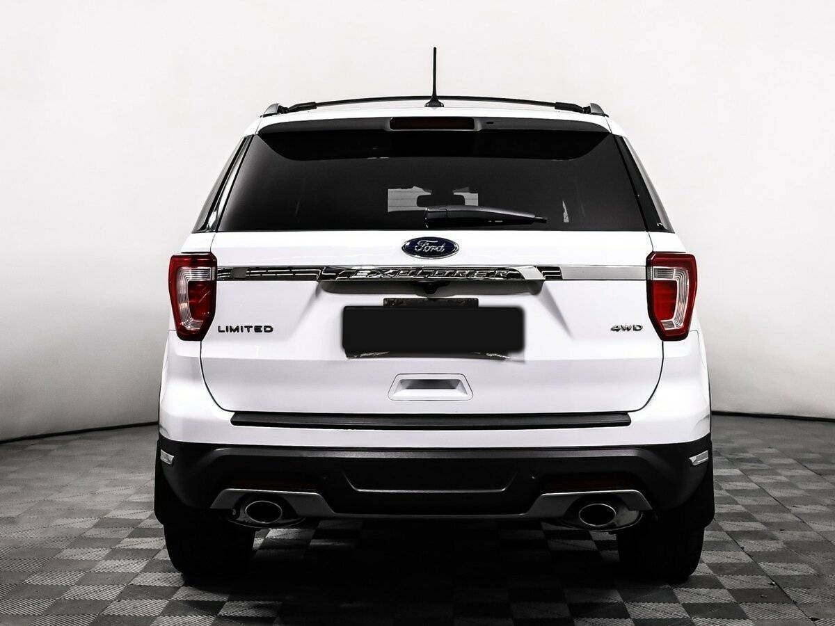 Ford Explorer с пробегом — 2018 год. Фото: #5
