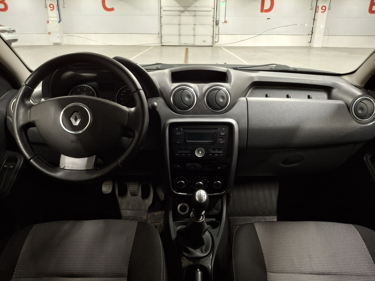 Renault Duster с пробегом — 2012 год. Фото: #13