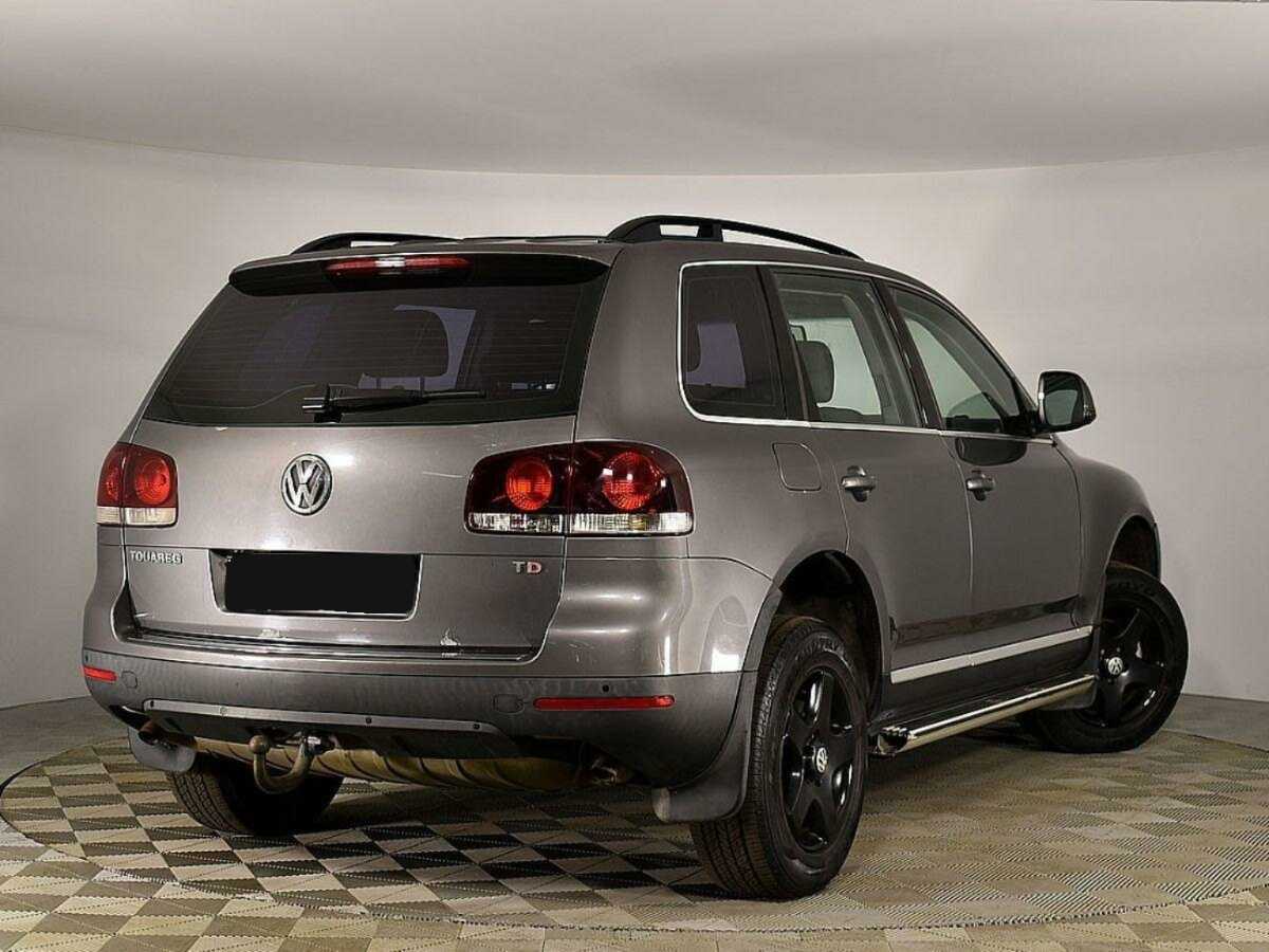Volkswagen Touareg с пробегом — 2008 год. Фото: #1