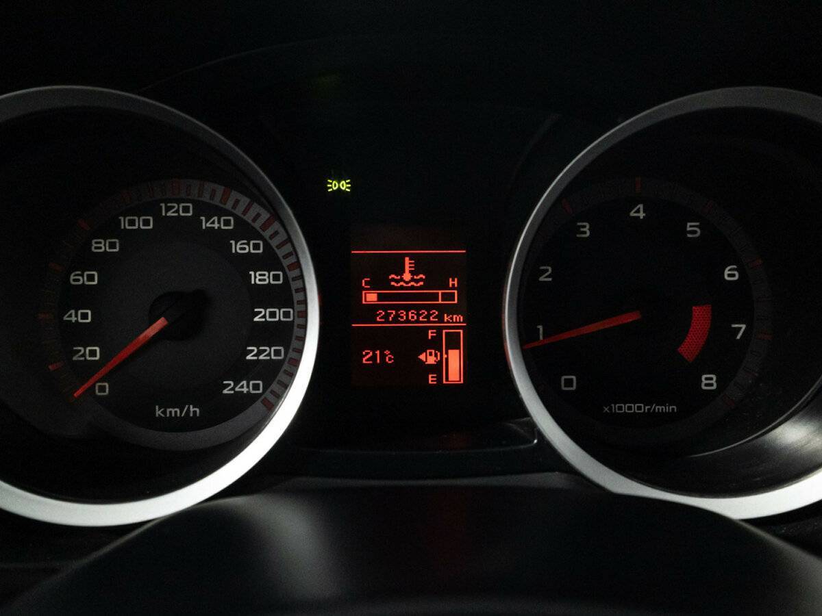 Mitsubishi Lancer с пробегом — 2008 год. Фото: #11