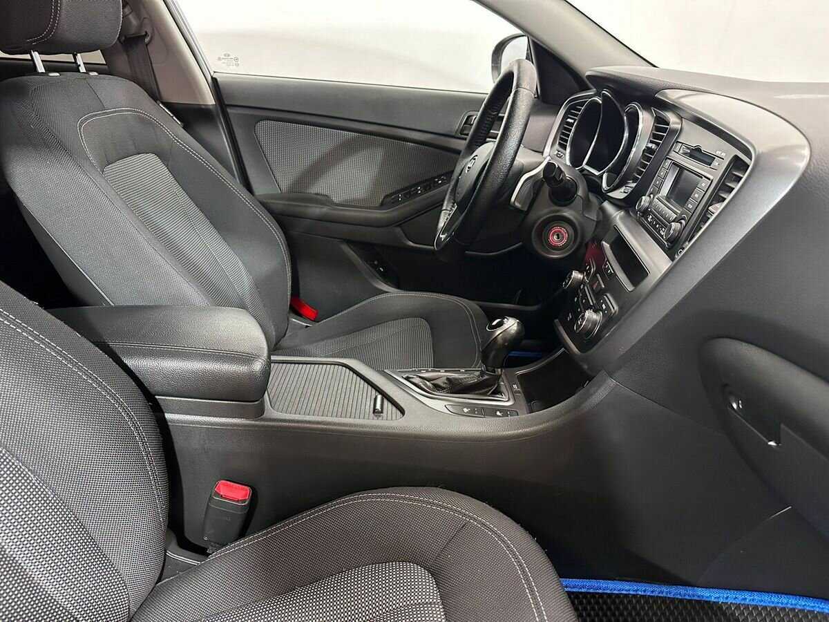 Kia Optima с пробегом — 2011 год. Фото: #9