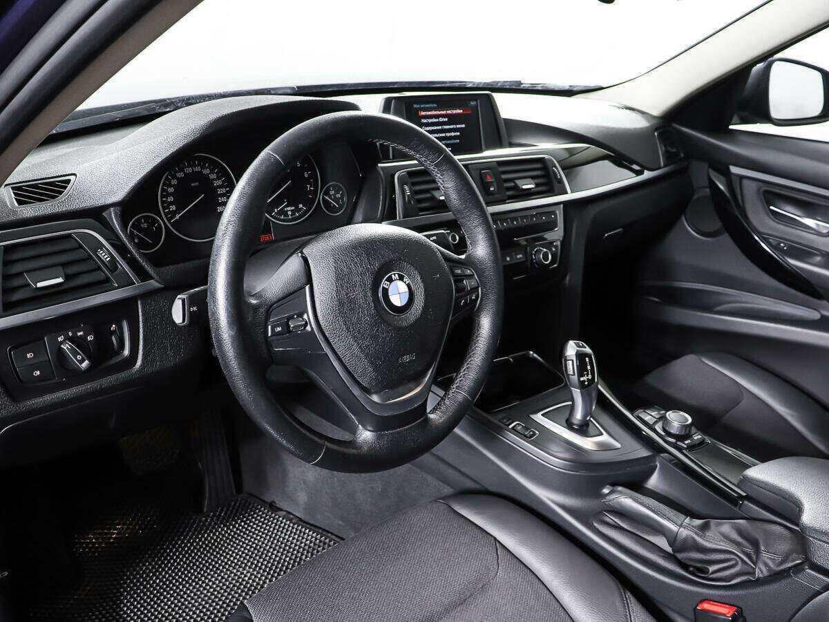 BMW 3 серии с пробегом — 2017 год. Фото: #12
