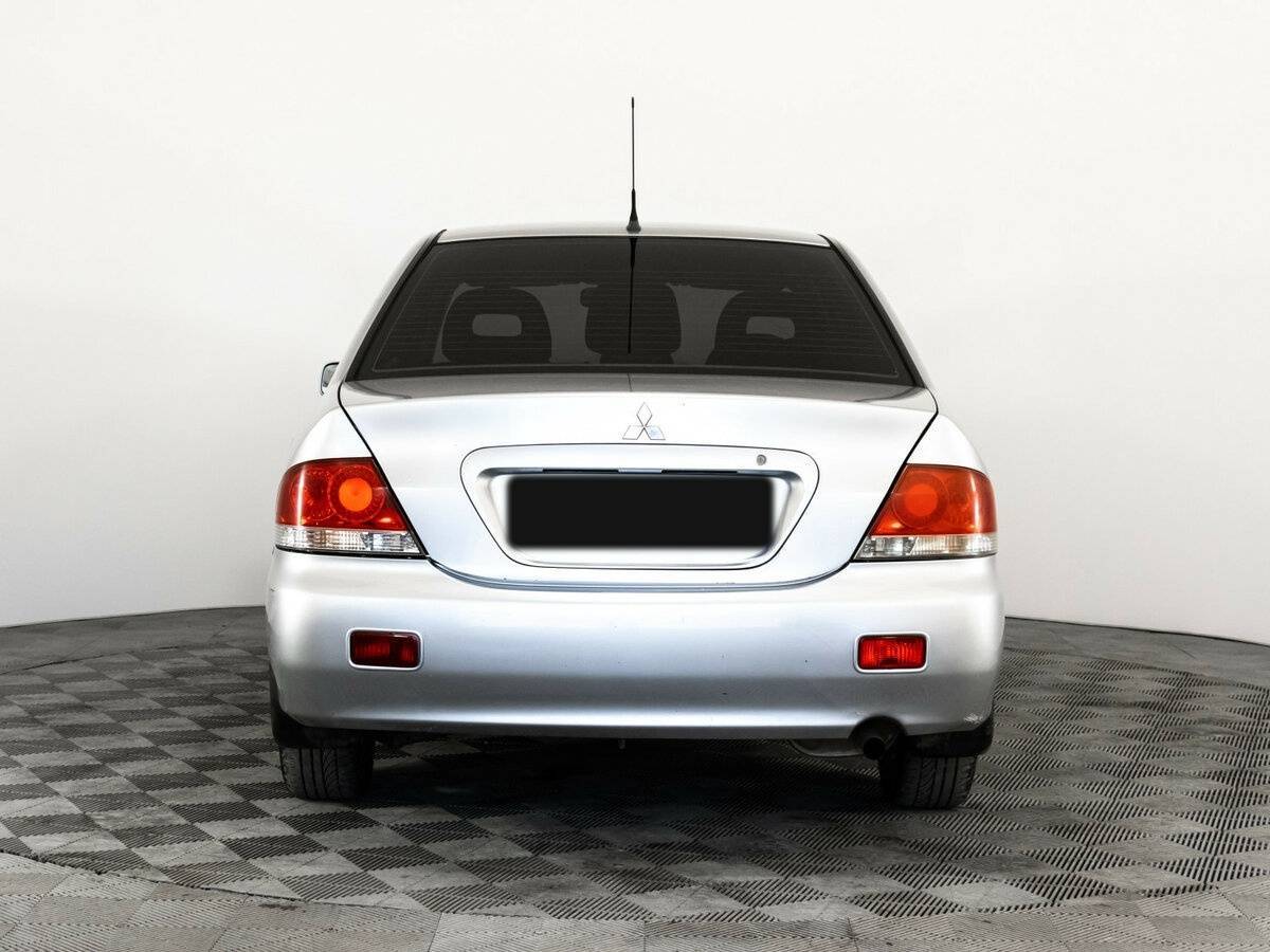 Mitsubishi Lancer с пробегом — 2006 год. Фото: #5