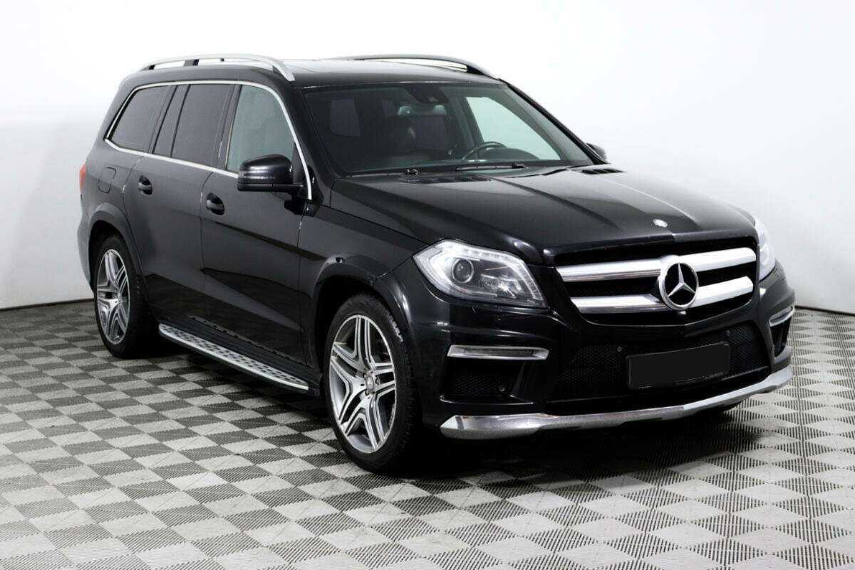 Mercedes-Benz GL-Класс с пробегом — 2015 год. Фото: #2