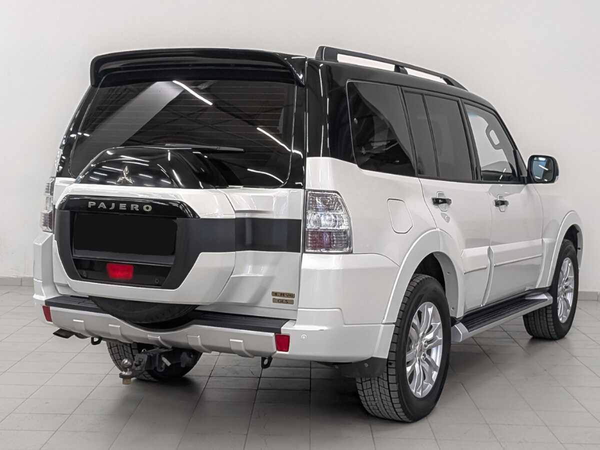 Mitsubishi Pajero с пробегом — 2020 год. Фото: #4