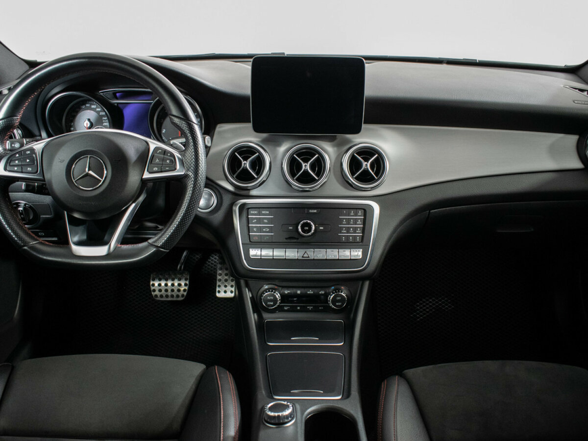 Mercedes-Benz GLA с пробегом — 2018 год. Фото: #10