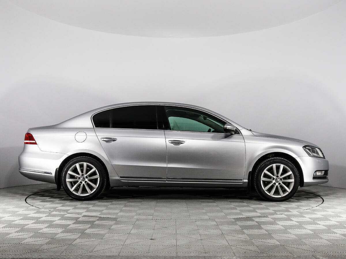 Volkswagen Passat с пробегом — 2011 год. Фото: #3