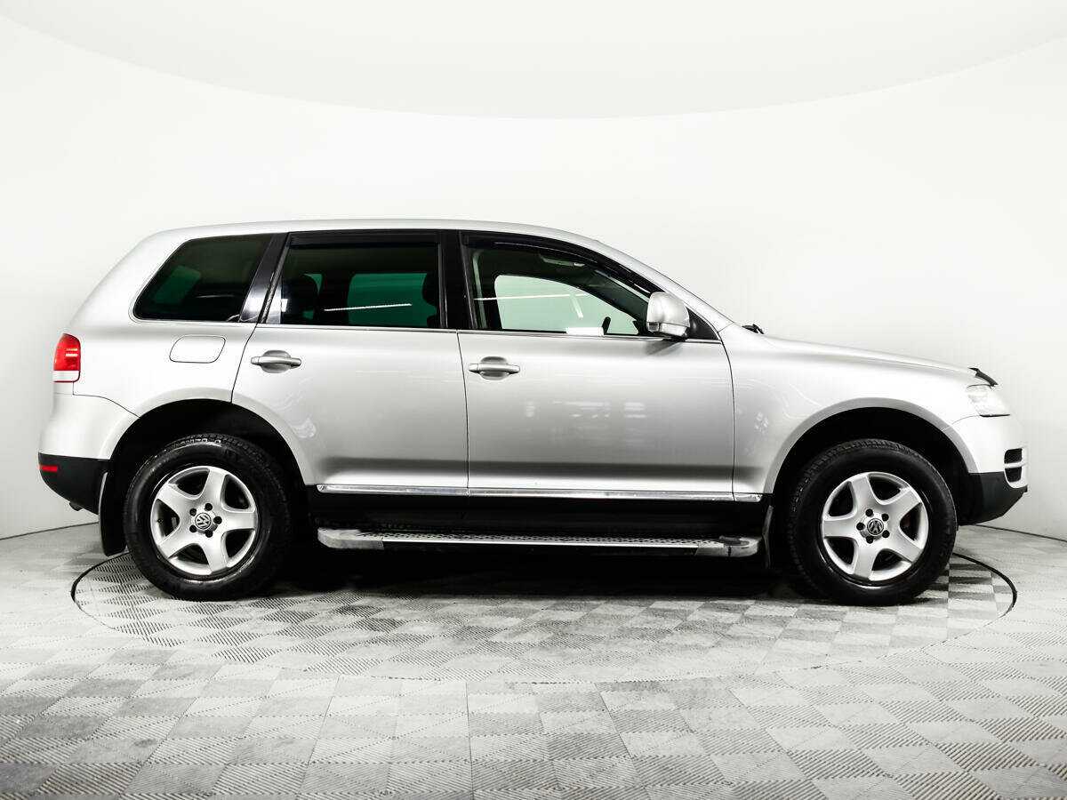 Volkswagen Touareg с пробегом — 2005 год. Фото: #3