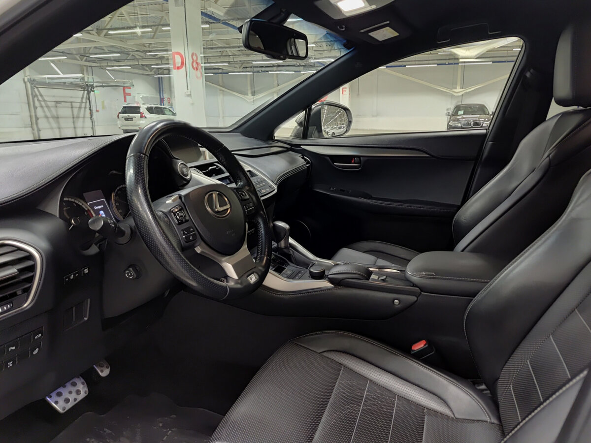 Lexus NX с пробегом — 2014 год. Фото: #15
