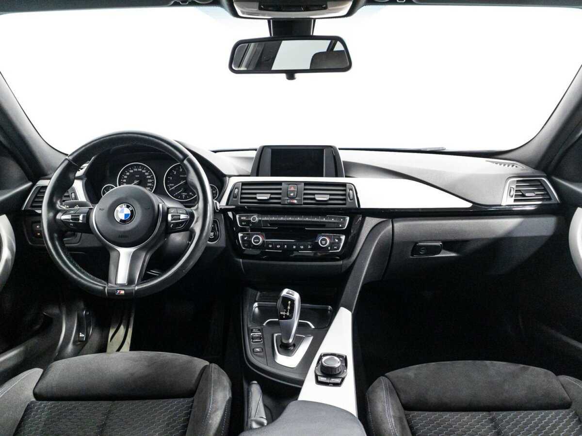 BMW 3 серии с пробегом — 2016 год. Фото: #12