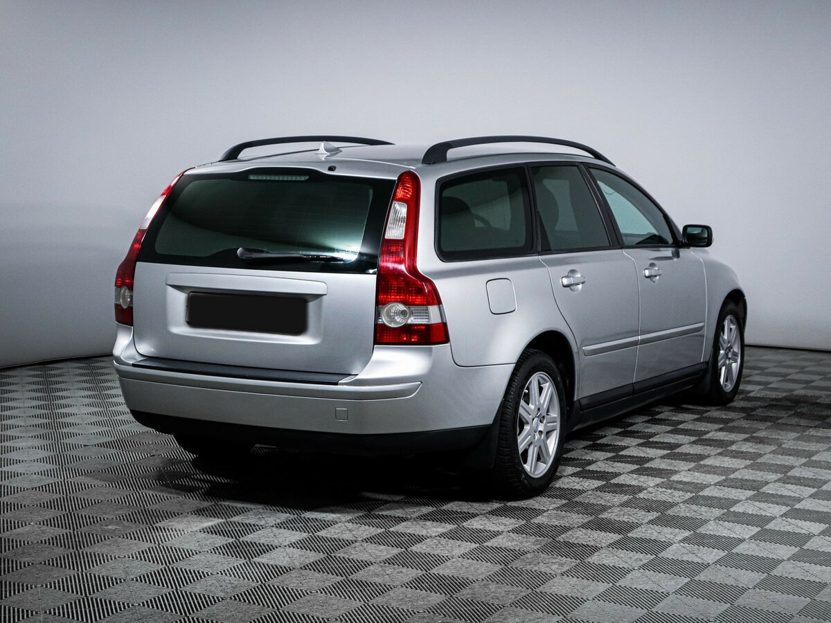Volvo V50 с пробегом — 2004 год. Фото: #3