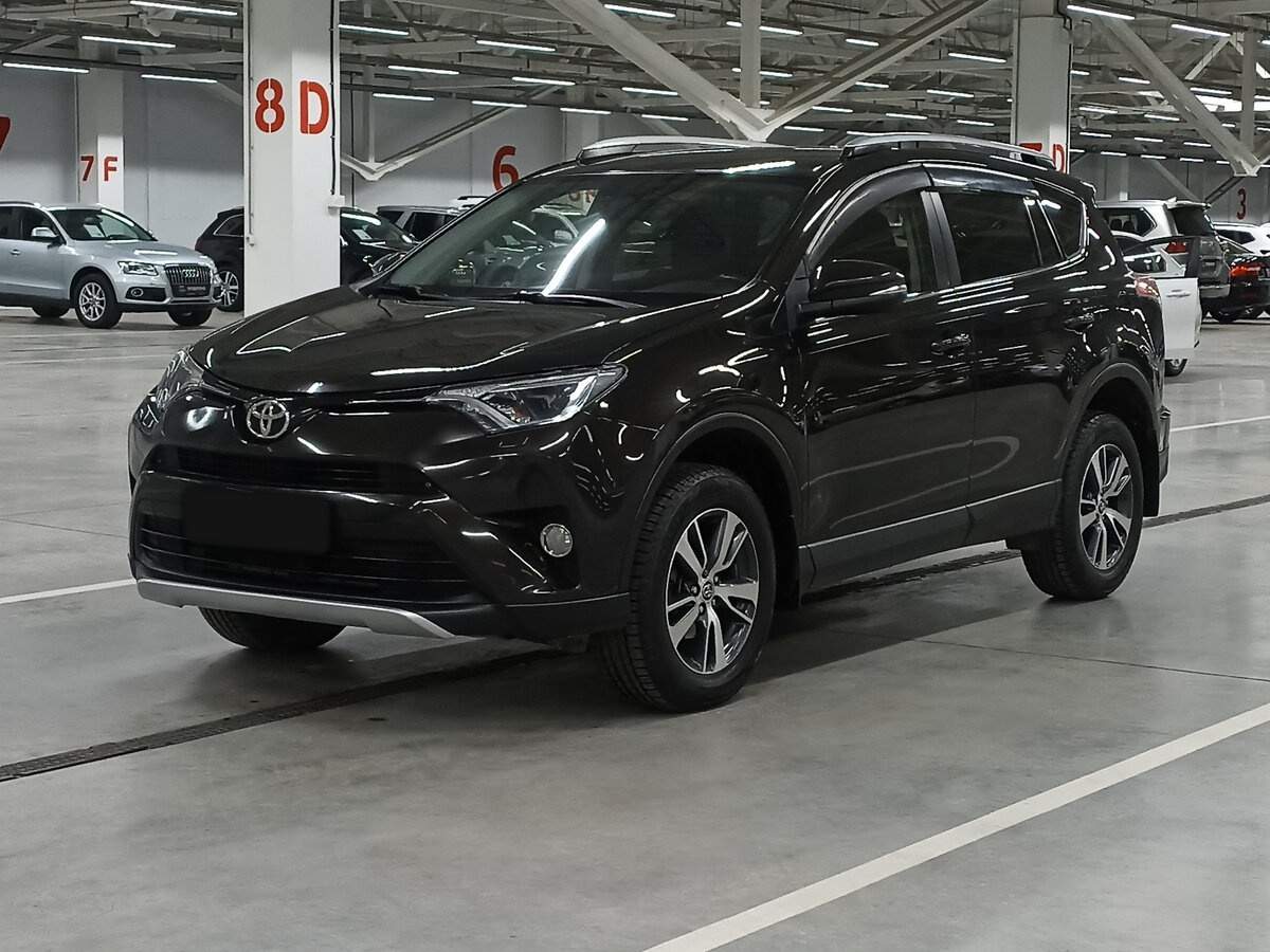 Toyota RAV4 с пробегом — 2016 год. Посмотреть фото