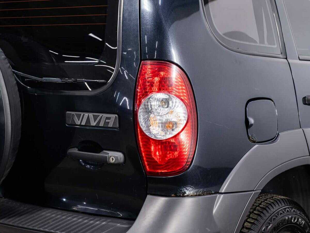 Chevrolet Niva с пробегом — 2012 год. Фото: #20