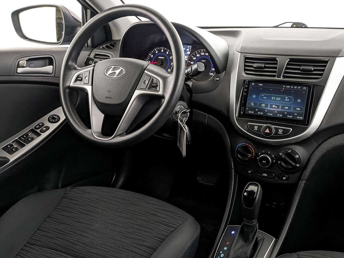 Hyundai Solaris с пробегом — 2016 год. Фото: #15