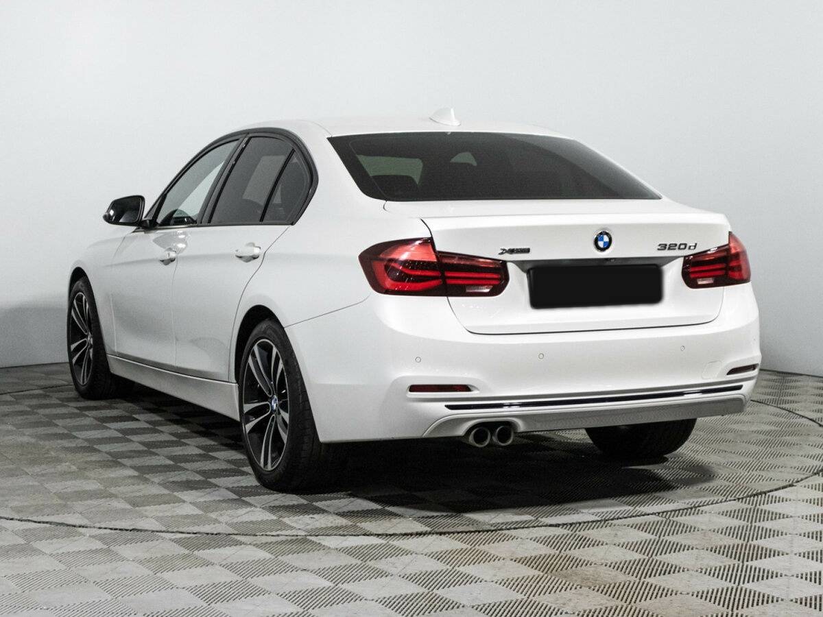 BMW 3 серии с пробегом — 2018 год. Фото: #6
