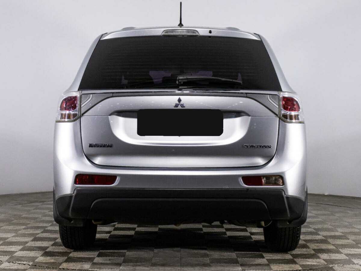 Mitsubishi Outlander с пробегом — 2014 год. Фото: #5
