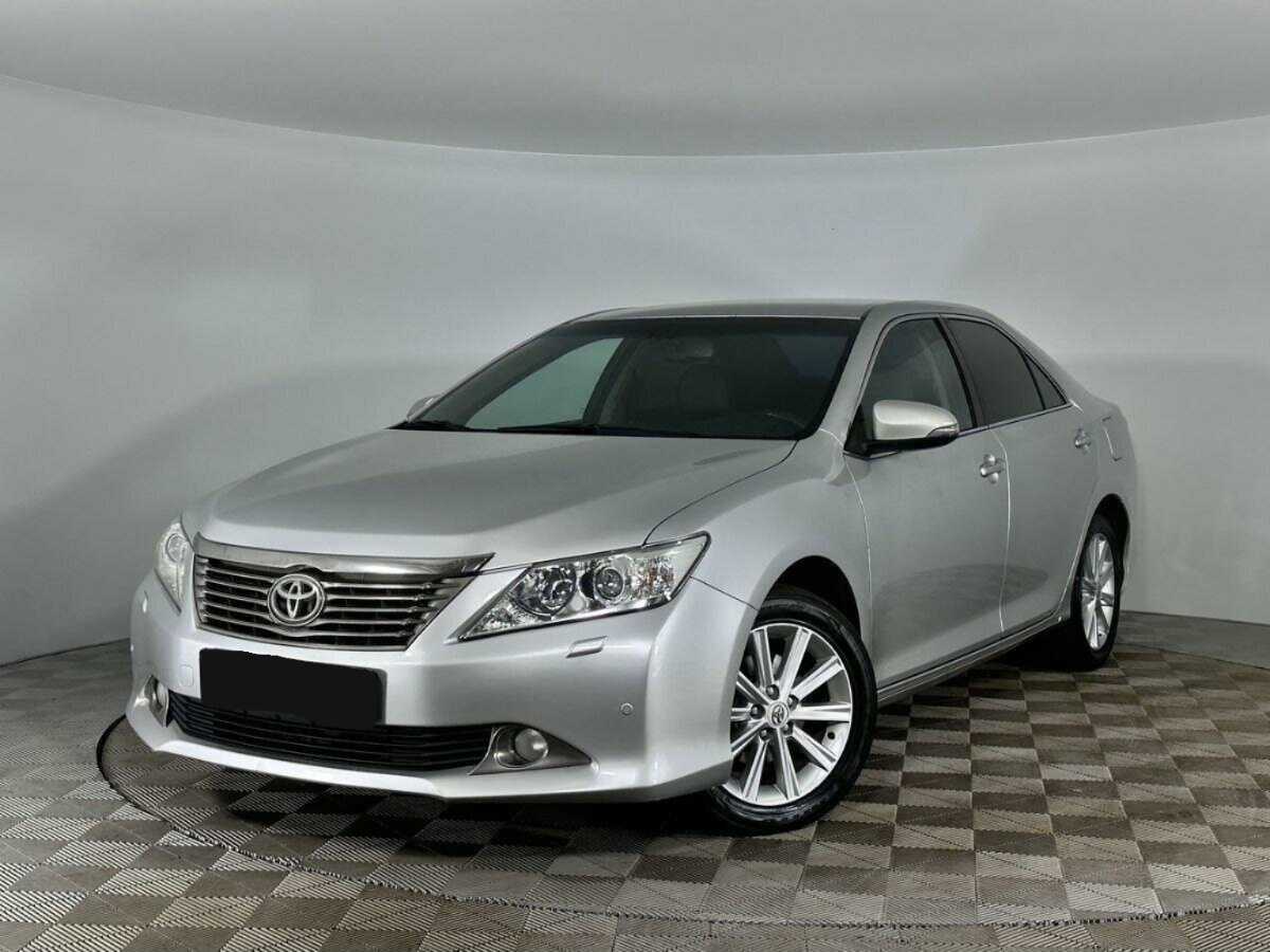 Toyota Camry с пробегом — 2014 год. Фото: #0