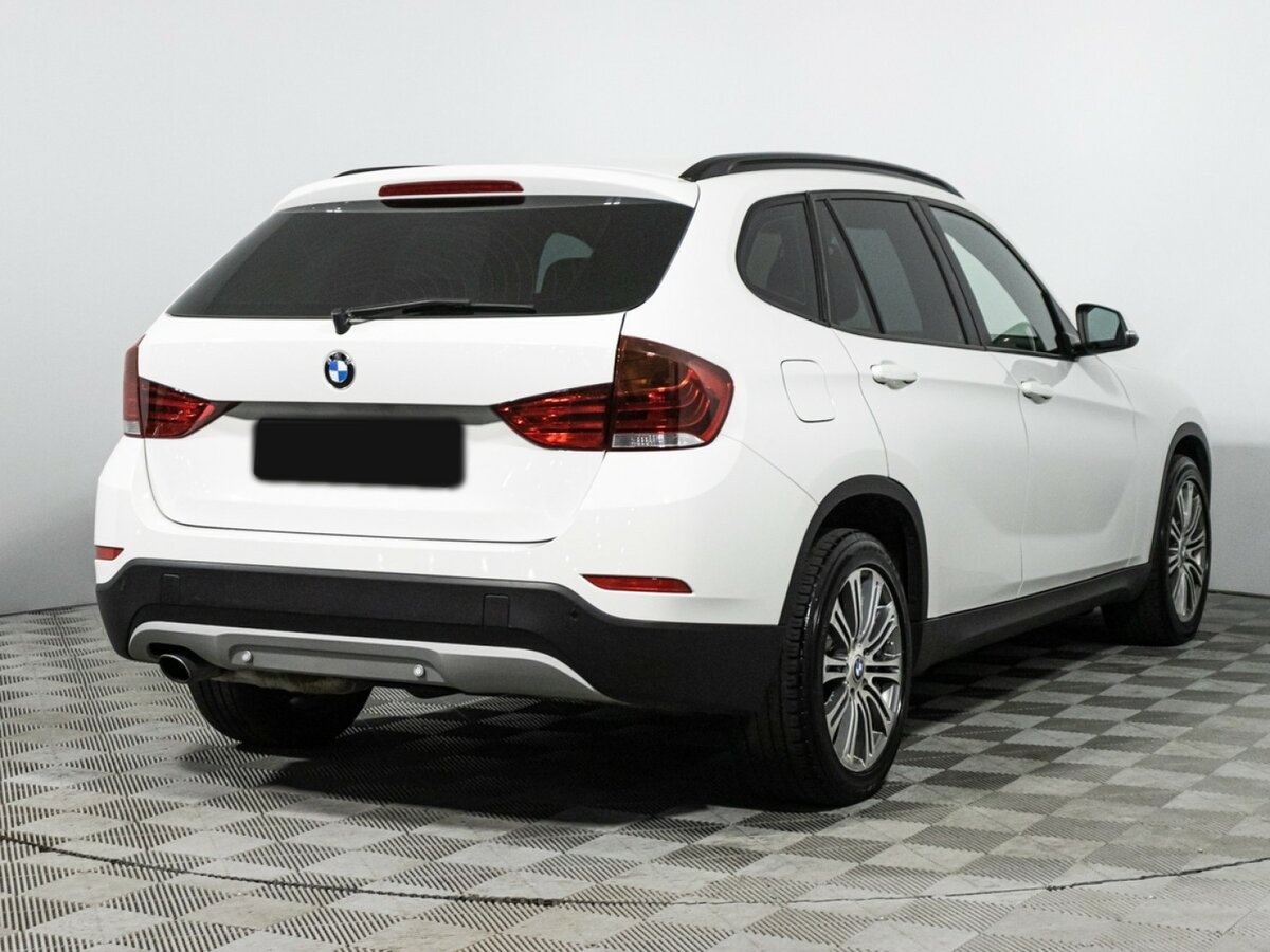 BMW X1 с пробегом — 2013 год. Фото: #4