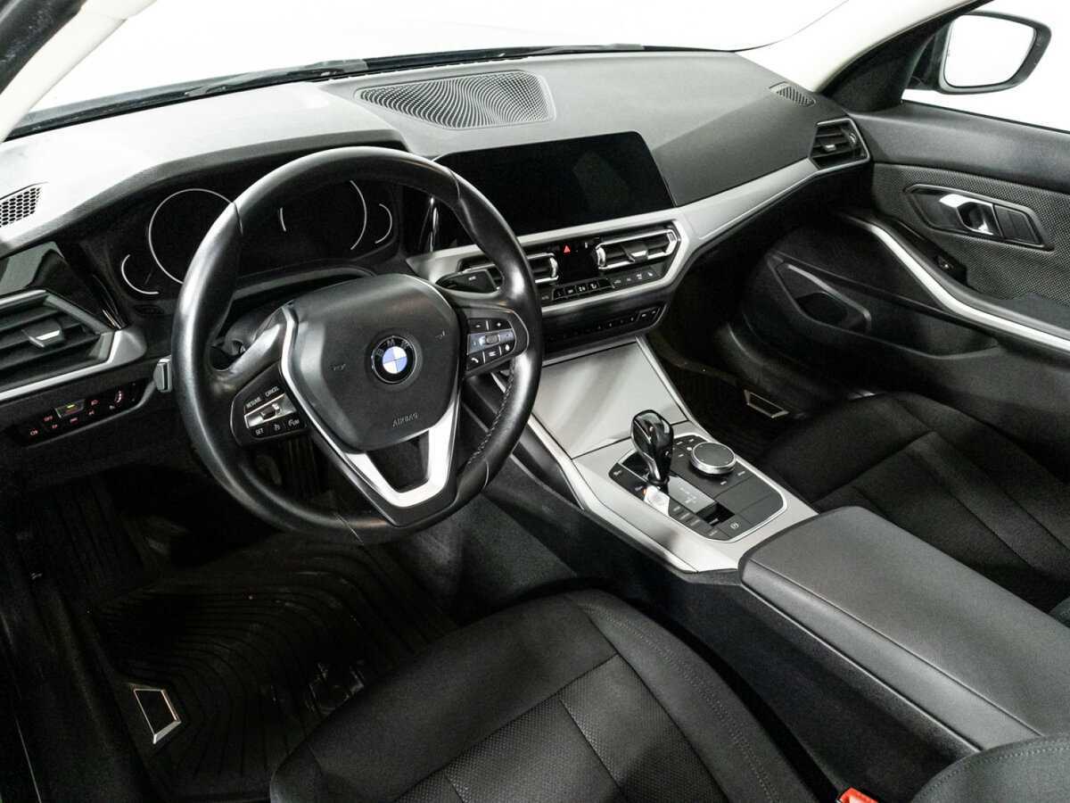 BMW 3 серии с пробегом — 2019 год. Фото: #10