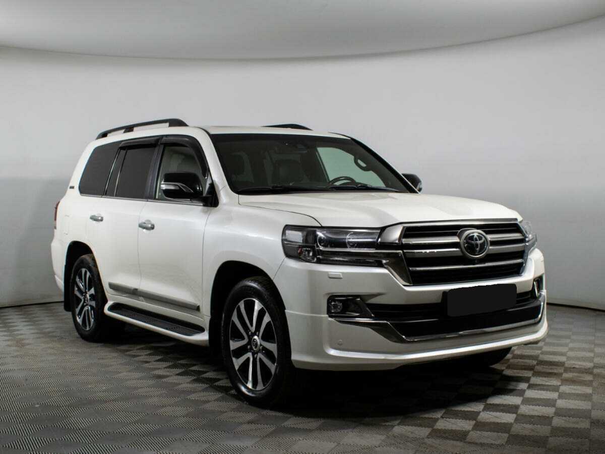Toyota Land Cruiser с пробегом — 2019 год. Фото: #2