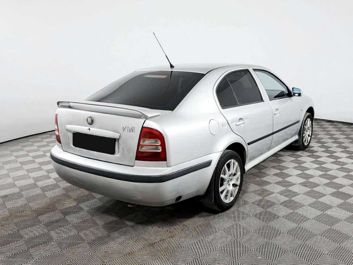 Skoda Octavia с пробегом — 2007 год. Фото: #3