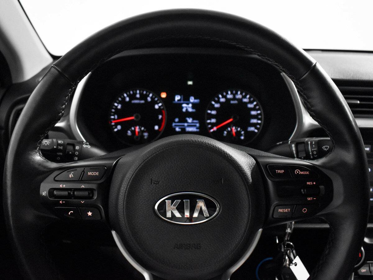 Kia Rio с пробегом — 2020 год. Фото: #13