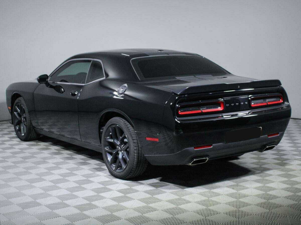 Dodge Challenger с пробегом — 2022 год. Фото: #5