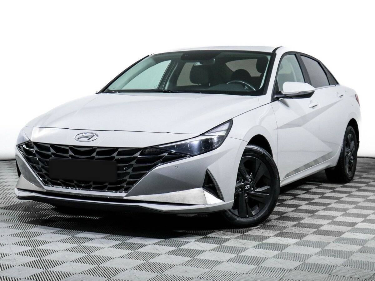 Hyundai Elantra с пробегом — 2021 год. Посмотреть фото