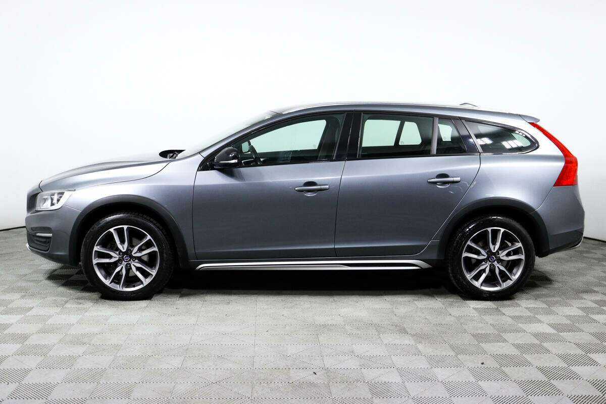 Volvo V60 Cross Country с пробегом — 2018 год. Фото: #5