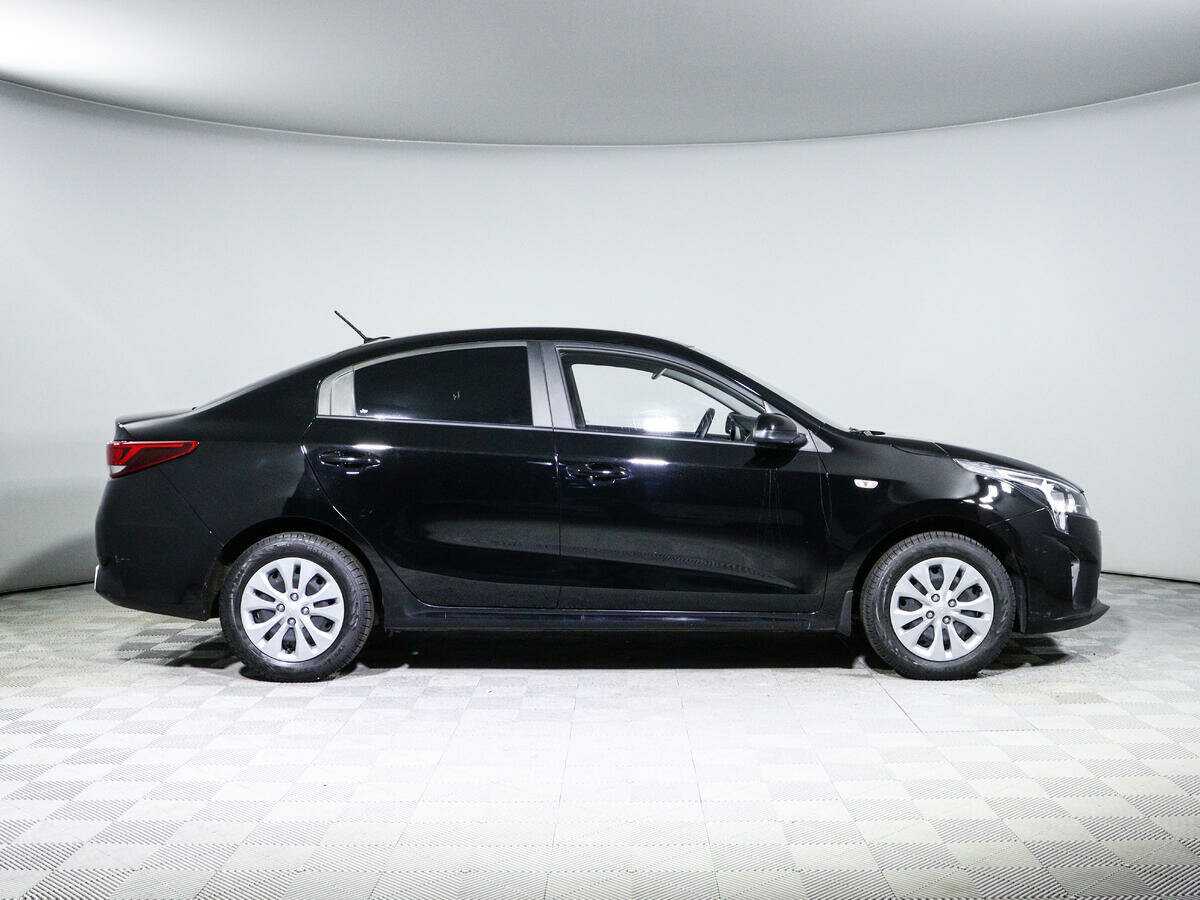 Kia Rio с пробегом — 2021 год. Фото: #2
