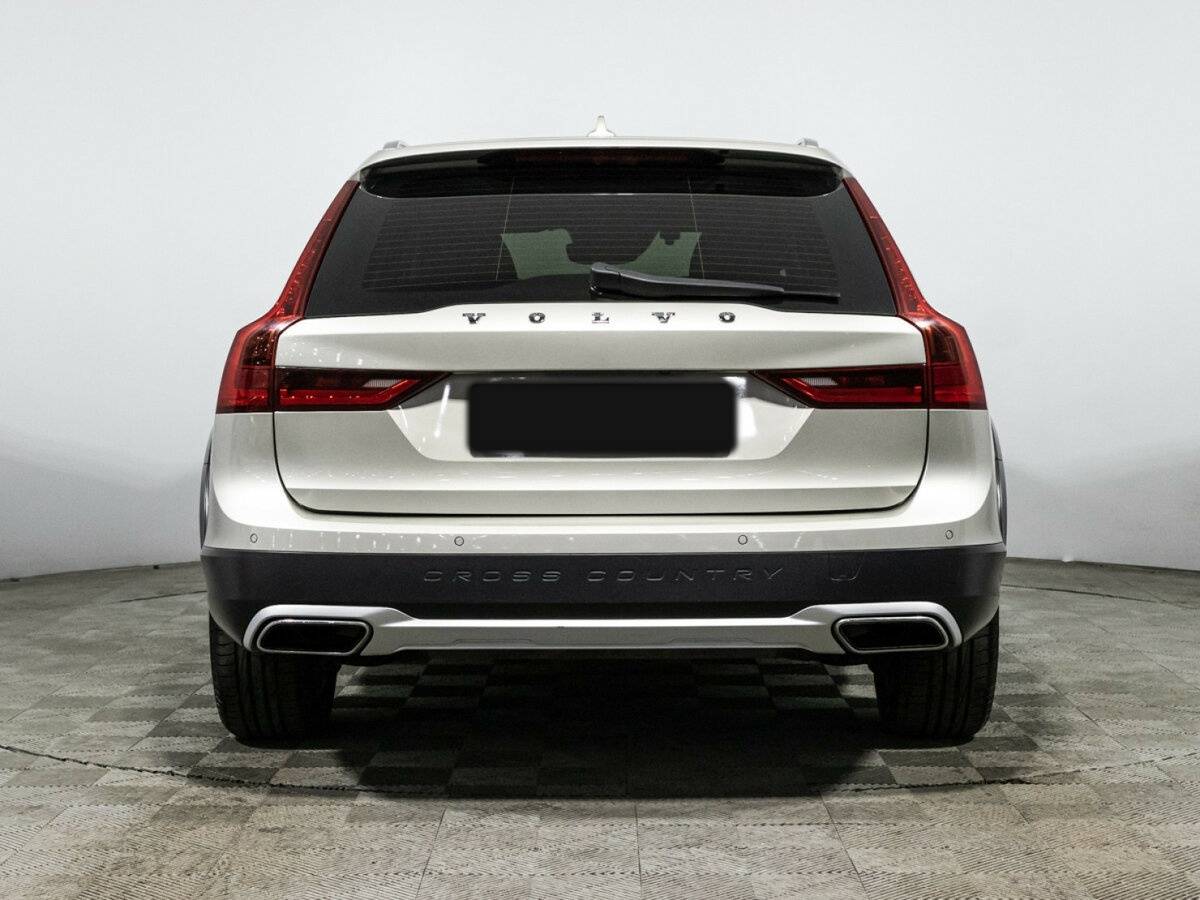Volvo V90 Cross Country с пробегом — 2017 год. Фото: #4