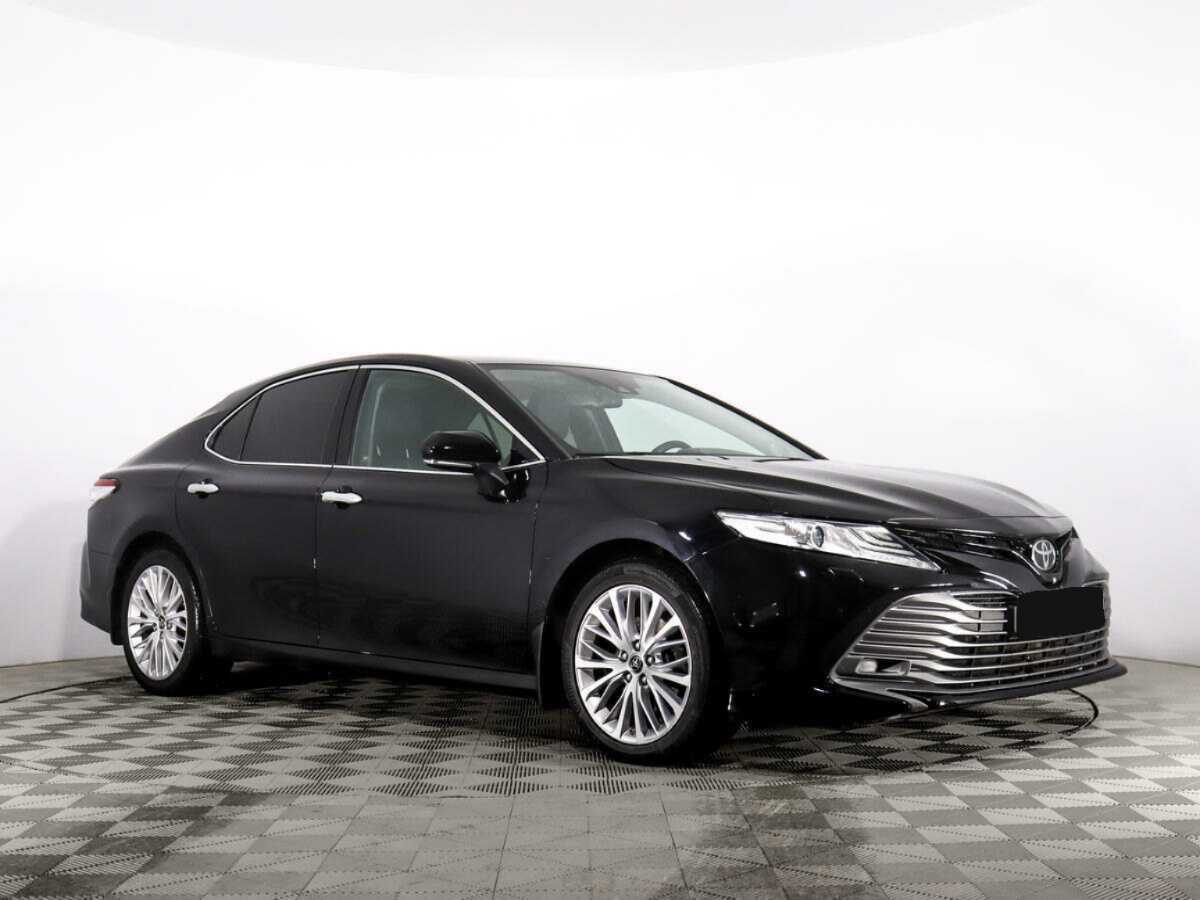 Toyota Camry с пробегом — 2019 год. Фото: #2
