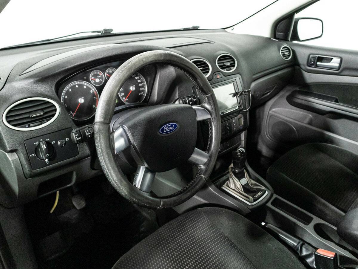 Ford Focus с пробегом — 2007 год. Фото: #10