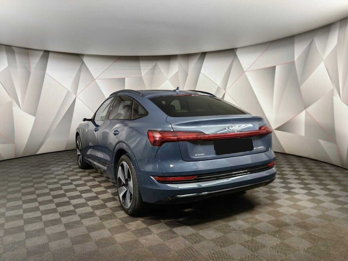 Audi e-tron Sportback с пробегом — 2021 год. Фото: #3