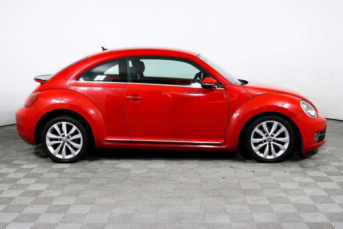 Volkswagen Beetle с пробегом — 2014 год. Фото: #3