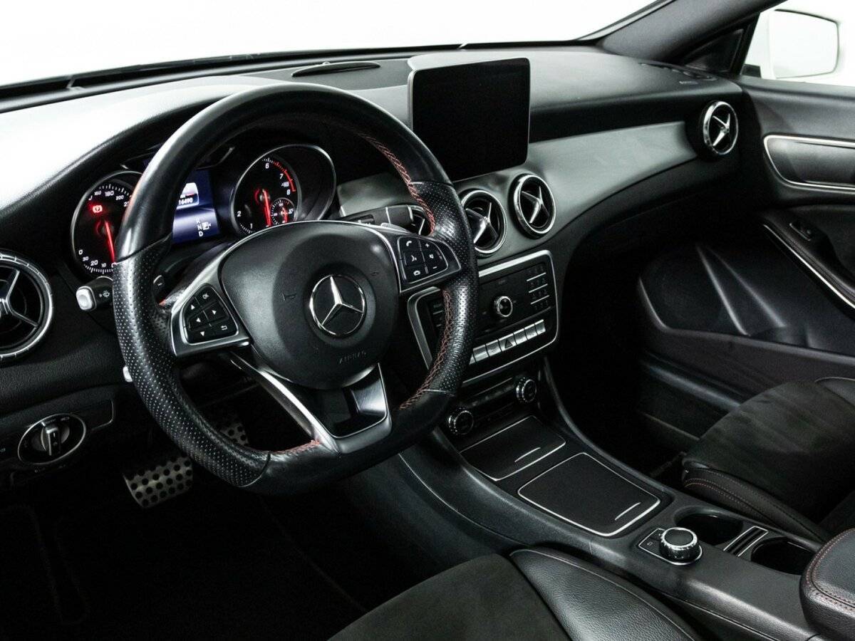 Mercedes-Benz CLA с пробегом — 2018 год. Фото: #10