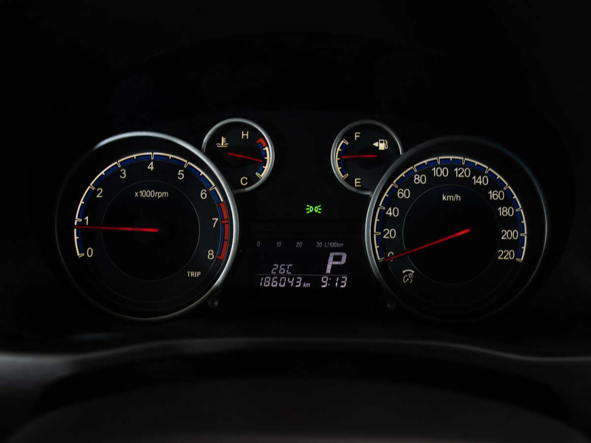 Suzuki SX4 с пробегом — 2011 год. Фото: #8