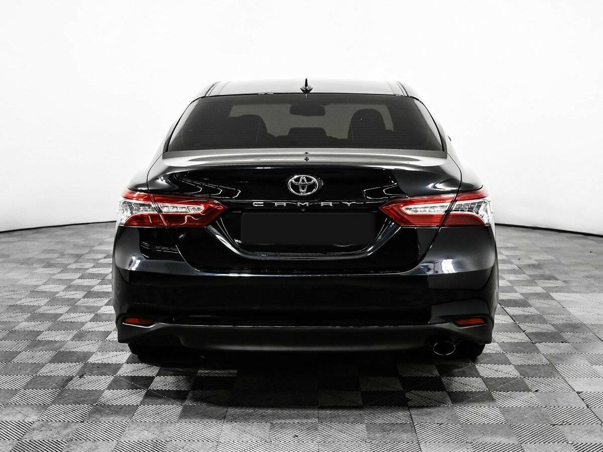 Toyota Camry с пробегом — 2019 год. Фото: #5