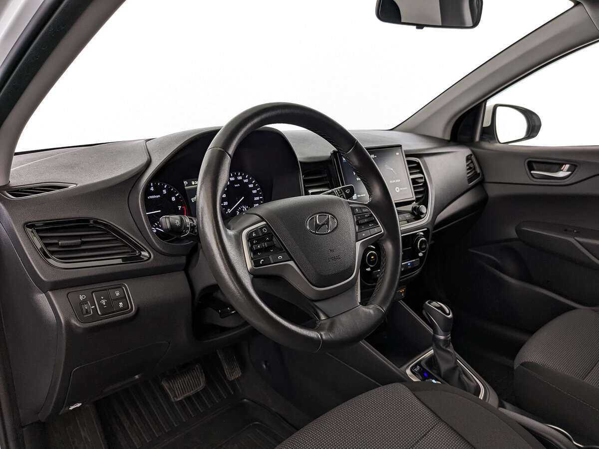Hyundai Solaris с пробегом — 2020 год. Фото: #14